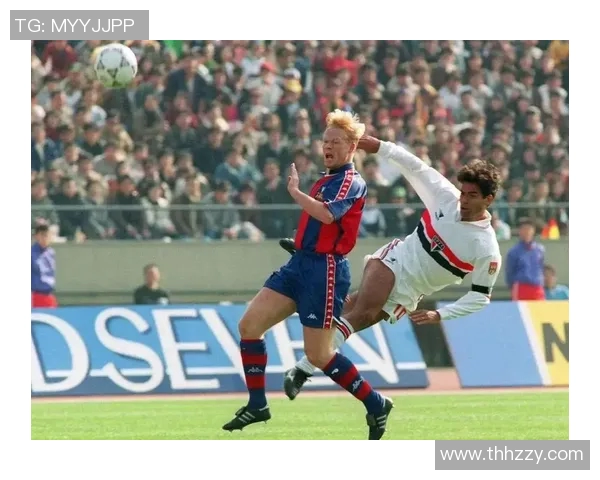 圣保罗与哥里迪巴的激烈对决揭示了巴西足球的魅力与竞争力 圣保罗与哥里迪巴的激烈对决揭示了巴西足球的魅力与竞争力