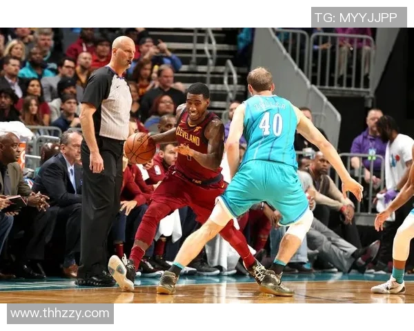 2018年骑士与黄蜂精彩对决全场回放视频分析与战术解读 2018年骑士与黄蜂精彩对决全场回放视频分析与战术解读