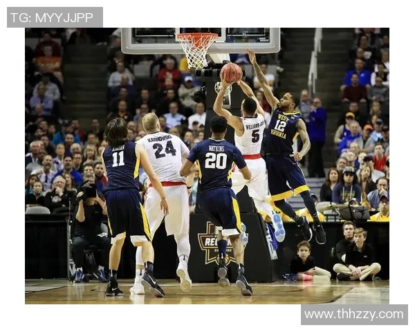 独行侠与鹈鹕的激战回顾赛季关键时刻的精彩对决与球员表现分析