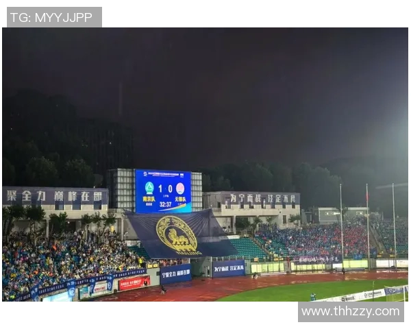 南京足球队速度之争引发热议球迷观点各异探讨比赛公平性